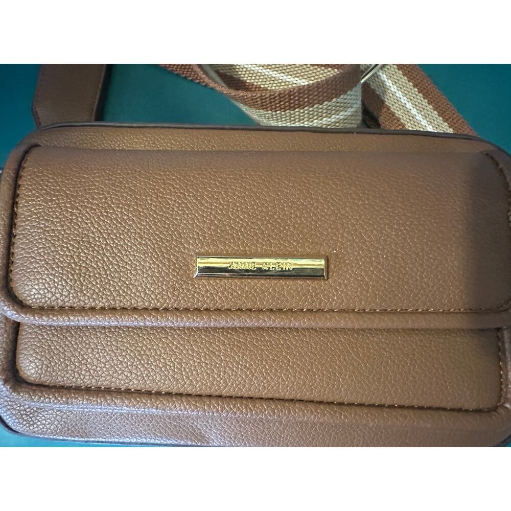 Anne Klein Brown Crossbody Bag Pebbled Faux Leather Thick Strap Multi Pocket - Picture 2 of 7